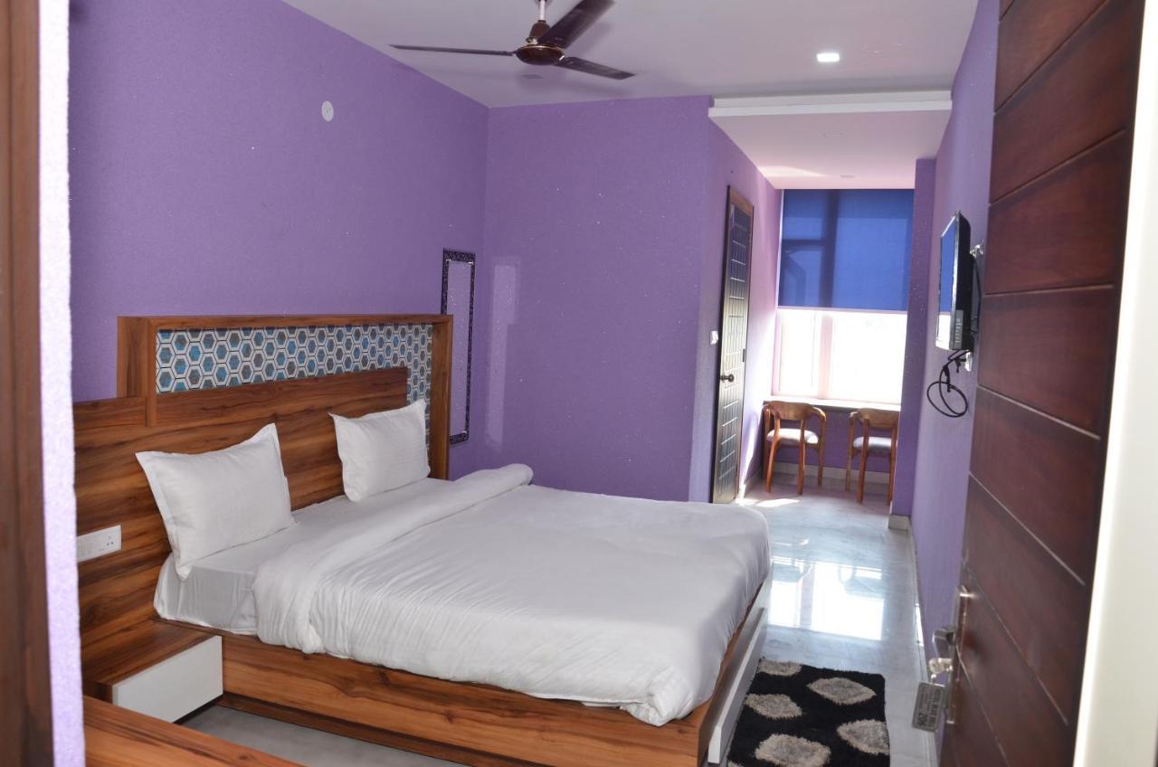 Hotel Blue Bell Raiwala 外观 照片
